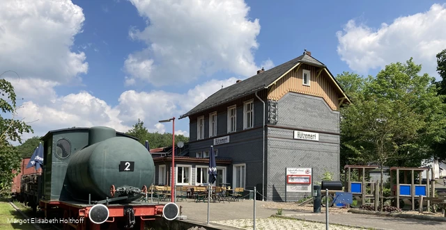 historische Lock "Emma" am Alten Bahnhof in Hützemert